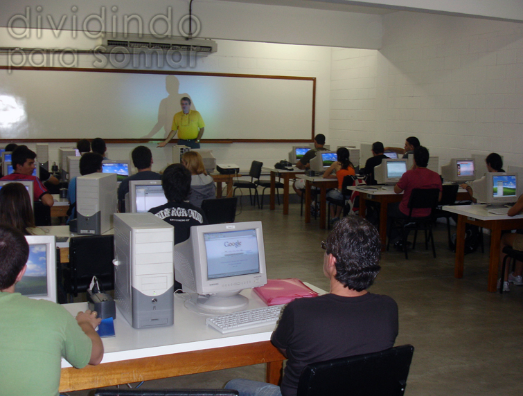 Criação e manipulação prática de bancos de dados com o SQL Express 2005, com o professor Carlos Coletto (10/11/2007)