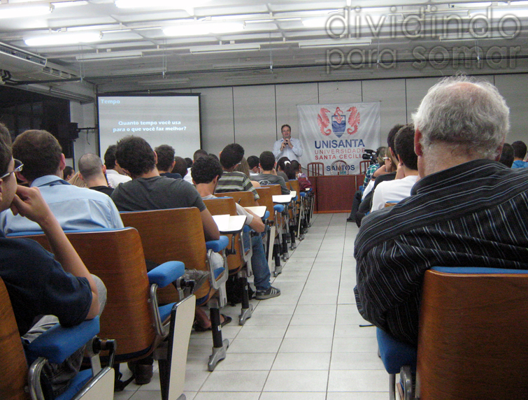 Construindo uma carreira de sucesso: ferramentas e estratégias, com o professor Ari Brito (17/10/2012)
